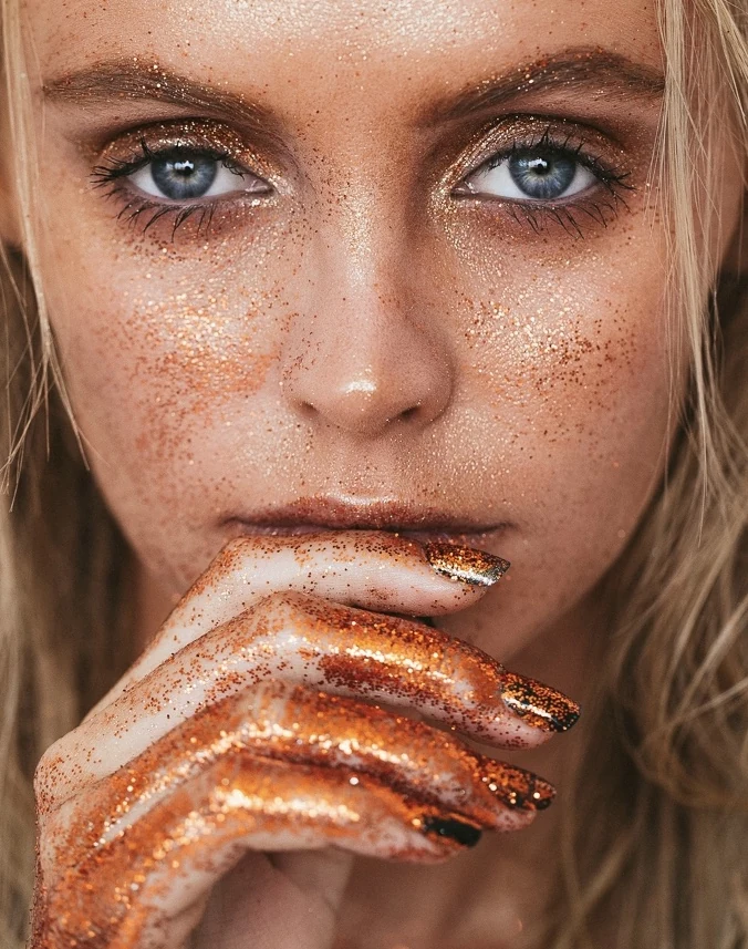 Copper-glitter freckled editorial beauty by Bonnie Gillies